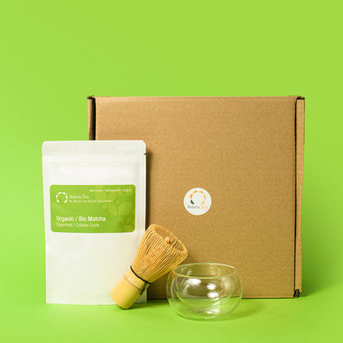 Solaris Geschenkbox, Matcha Packung, Matchabesen und doppelwandiges Teeglas 150 ml